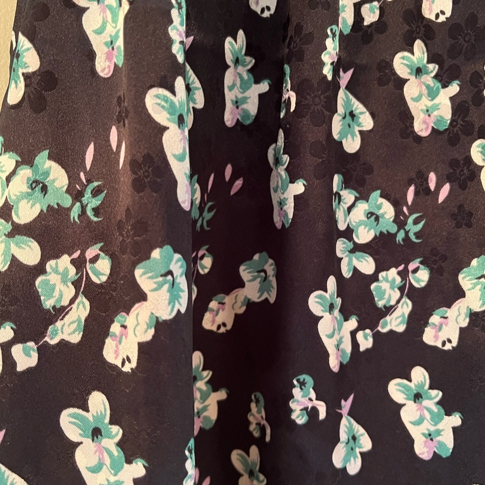 Like new Noize Black Floral Top XS - Picture 6 of 6